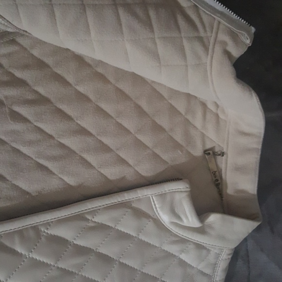 Leather vest - Picture 2 of 3